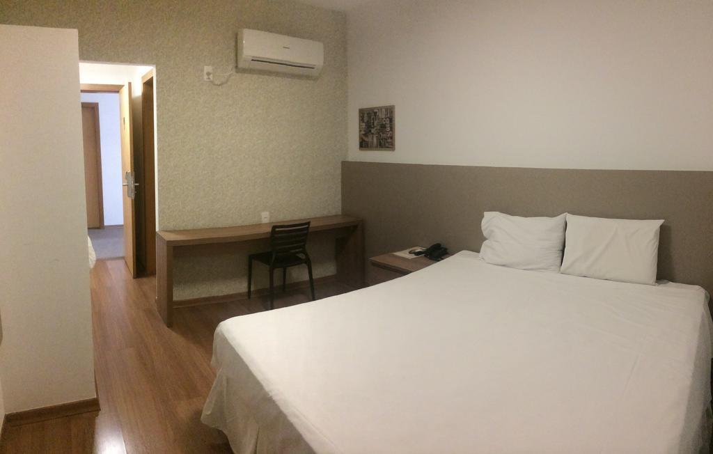 Lord Hotel Aeroporto Confins Vespasiano Zewnętrze zdjęcie