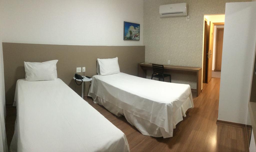Lord Hotel Aeroporto Confins Vespasiano Pokój zdjęcie