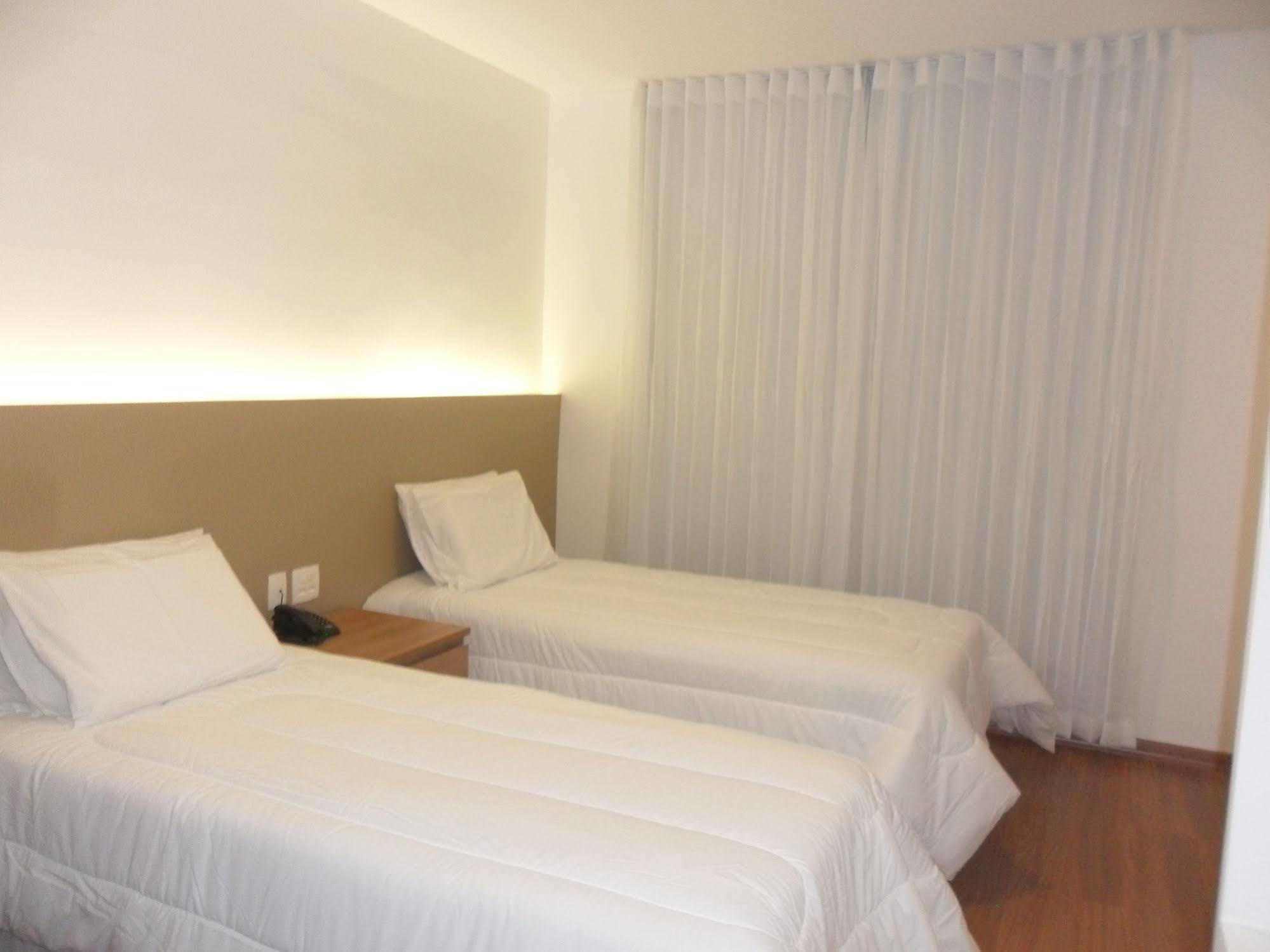 Lord Hotel Aeroporto Confins Vespasiano Zewnętrze zdjęcie